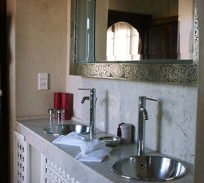 Dar Zemora Hotel Marrakesh Room photo